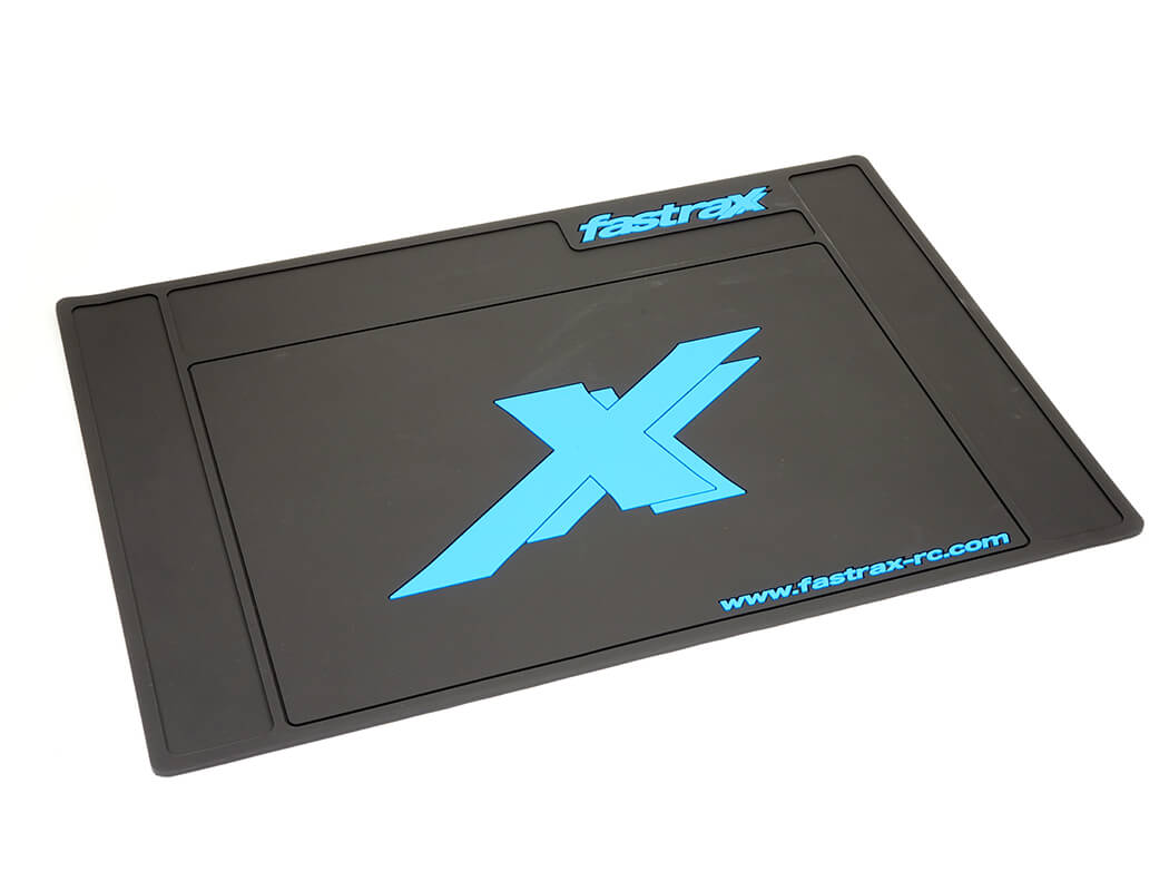 FASTRAX MEDIUM RUBBER PIT MAT - BLACK 62CM X 42CM